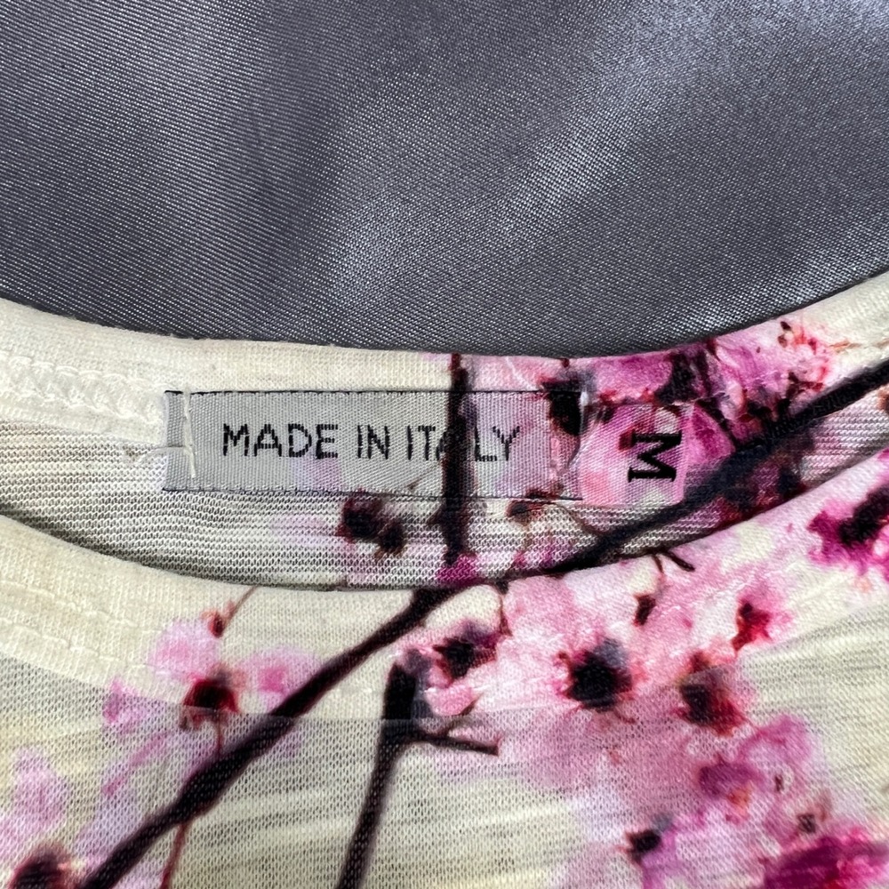 Made in Italy Rome Colosseum Cherry Blossom Graphic Cap Sleeve Tee White Medium - Picture 6 of 12